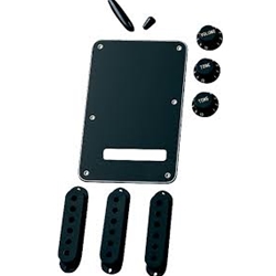 Fender 0991363000 Accessory Kit, Stratocaster®, Black
